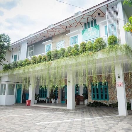 The Premiere Siti Hotel Jembel Extérieur photo